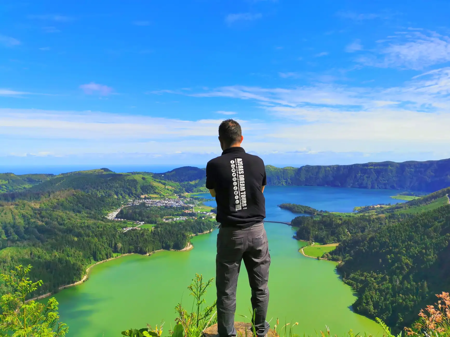 São Miguel West: Sete Cidades and Fogo Tour with Lunch
